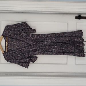 Women's max studio wrap dress with belt size XL